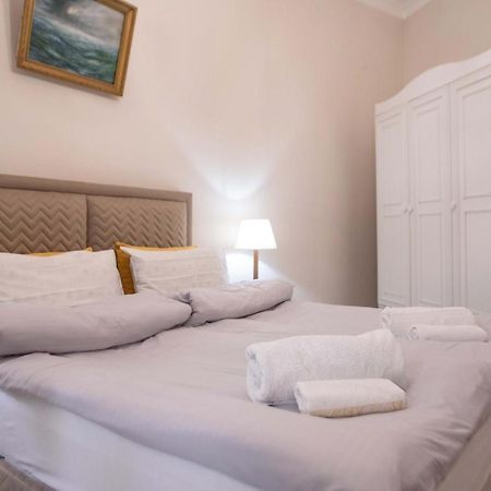 Old Town-Booking Apartment Tiflis Exterior foto