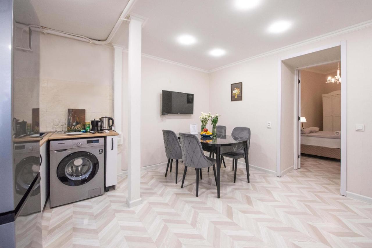 Old Town-Booking Apartment Tiflis Exterior foto